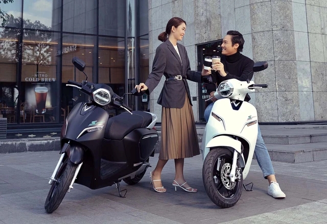 Lý do xe máy điện VinFast chinh phục dân văn phòng: Lướt êm, chi phí tiết kiệm